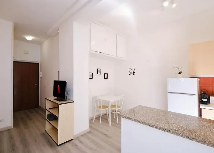Tuscolana Blu - Grazioso Monolocale Roma