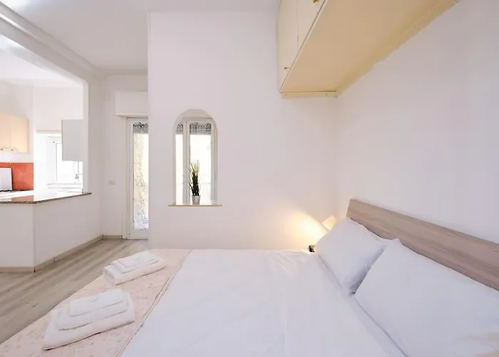 Tuscolana Blu - Grazioso Monolocale Appartamento *