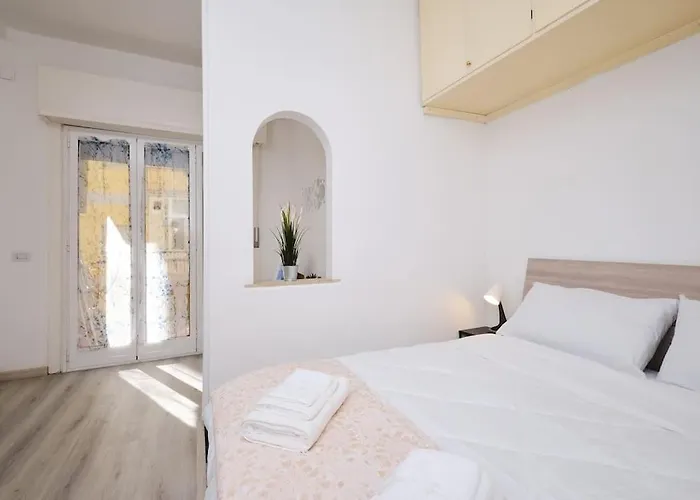 Appartamento Tuscolana Blu - Grazioso Monolocale